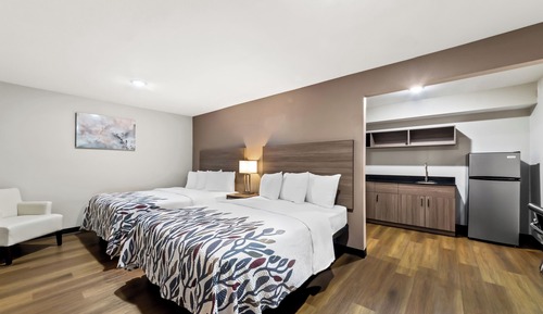 Deluxe Room, 2 Queen Beds, Non Smoking (Kitchenette)
