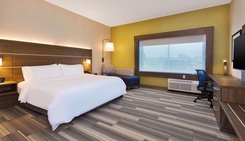 Standard Room, 1 King Bed, Accessible (Mobility, Accessible Tub)