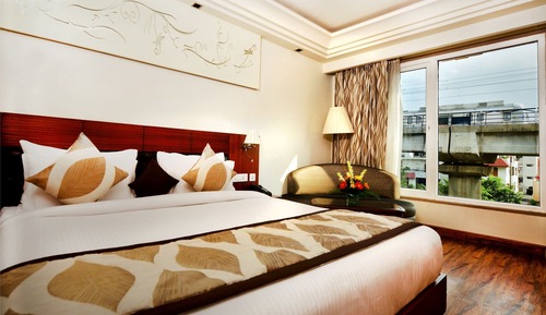Metro View Room