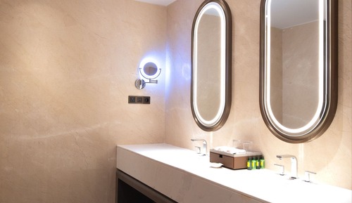 Deluxe Suite, 1 King Bed