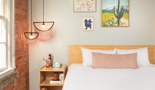 Suite, 1 King Bed, City View