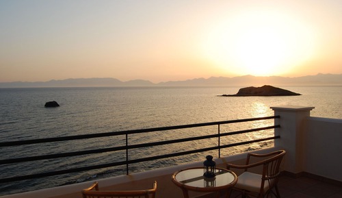 Residence, Sea View