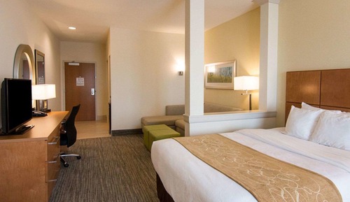 Suite, 2 Queen Beds, Non Smoking