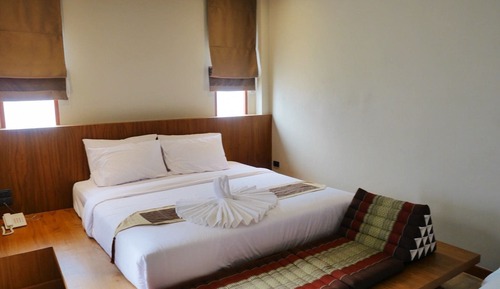 Deluxe Jacuzzi Villa