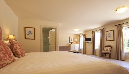 Deluxe Villa Suite