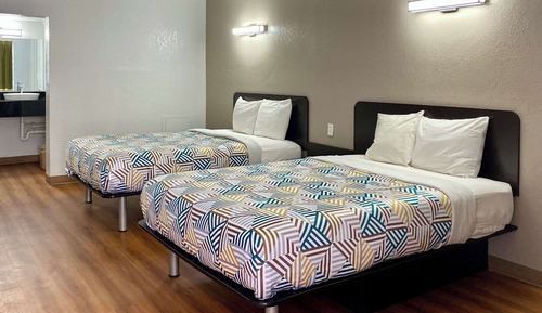 Standard Room, 2 Queen Beds, Accessible, Non Smoking