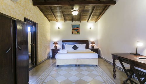 Deluxe Suite
