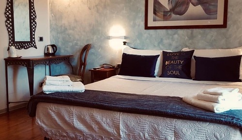 Luxury Room