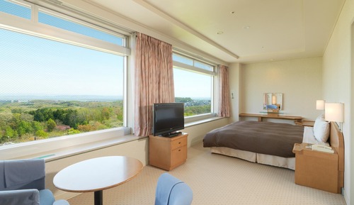 Superior King Room, Non Smoking (Please book as an adult if your child needs a bed)