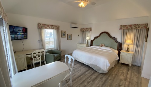 Executive Deluxe Suite, Private Balcony or Patio