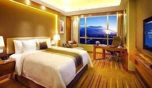 Club Room, 1 King Bed, Smoking