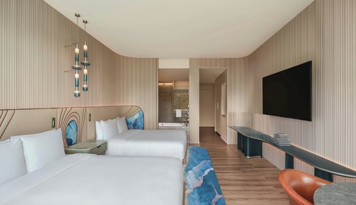 Deluxe Room, 2 Queen Beds, Island View