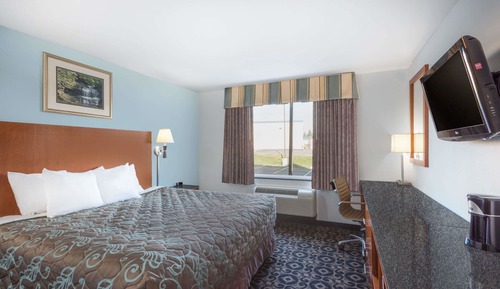 Standard Room, 1 King Bed