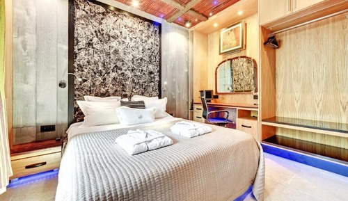 Exclusive Apartment