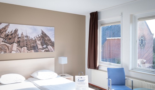 Spacious comfort twin room