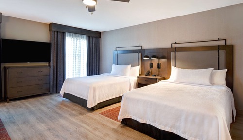 Studio, 2 Queen Beds, Accessible, Bathtub