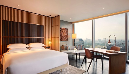 Room, 1 King Bed (Monas View)