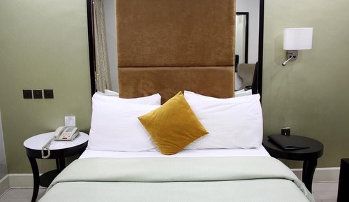 Premium Room