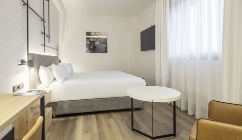 Junior Suite, City View