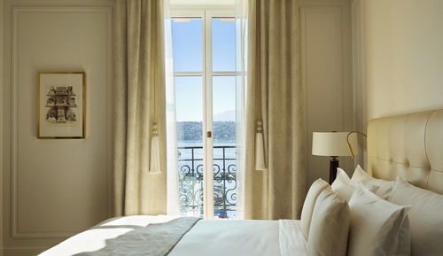 Suite (Collection)