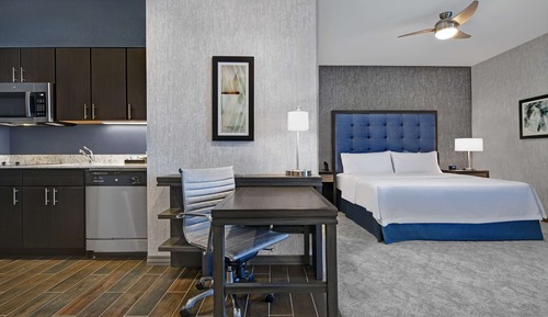 Studio Suite, 1 King Bed, Non Smoking