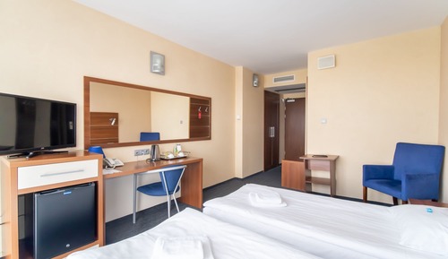 Room, 2 Twin Beds, Tower