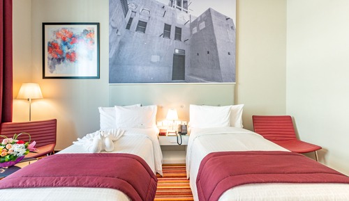 Standard Twin Room