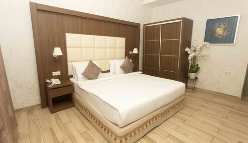 Basic Penthouse, 1 Bedroom, Balcony, City View