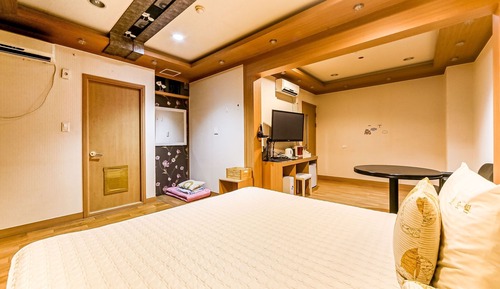 Room (VIP)