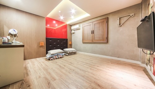 Room (On-dol)
