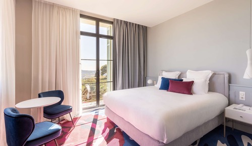 Deluxe Room, 1 King Bed, Non Smoking, Sea View (with Sofabed)