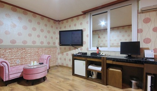 Room (Korean-style room (with car electric )