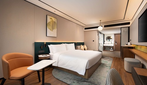 Superior Room, 1 King Bed