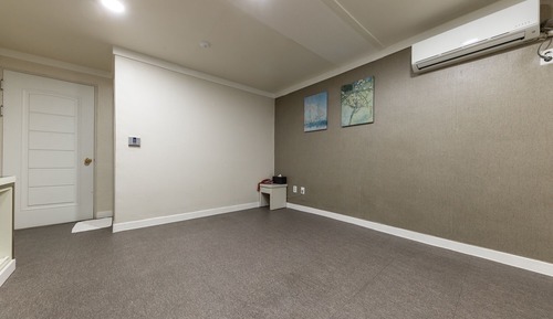 Room (Korean style (NO PC))
