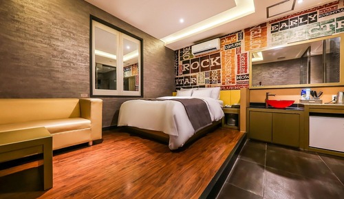 Room (VIP)