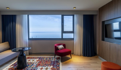 Suite, 1 Double Bed, Sea View