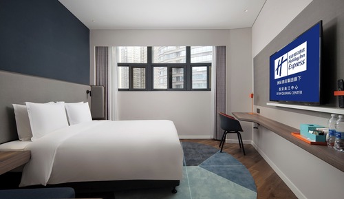 Standard Room, 1 King Bed