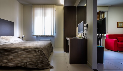 Comfort Quadruple Room, City View