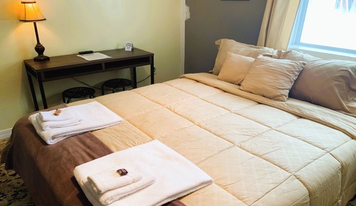 Room, 1 Queen Bed (Riverfront)