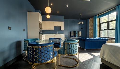 Deluxe Suite