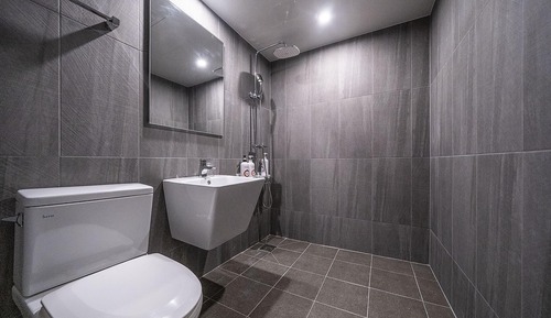 Room (Better Room (PUBG 2PC) (Netflix))