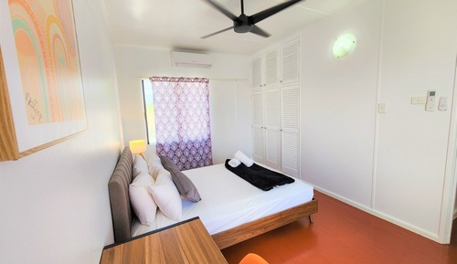 Two Bedroom Apartment with Laundry & Kitchen