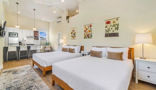 Luxury Room, 2 Queen Beds, Kitchen, City View