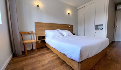 Panoramic Room, 1 Queen Bed, Mountain View, Mountainside