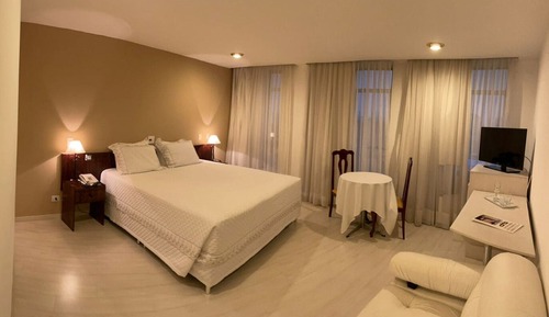 Honeymoon Apartment