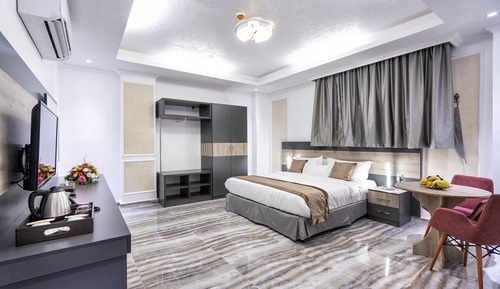 Deluxe Studio, 1 King Bed