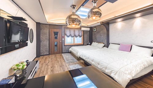 Basic Room, 1 Bedroom (pensyeonhyeonggeullaemping2(twin))