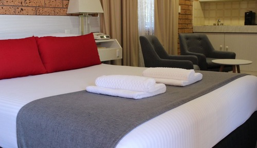 Executive Suite, Multiple Beds