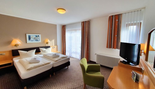 Junior Suite, 1 Bedroom, Balcony, Valley View