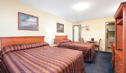 Standard Room, 2 Queen Beds